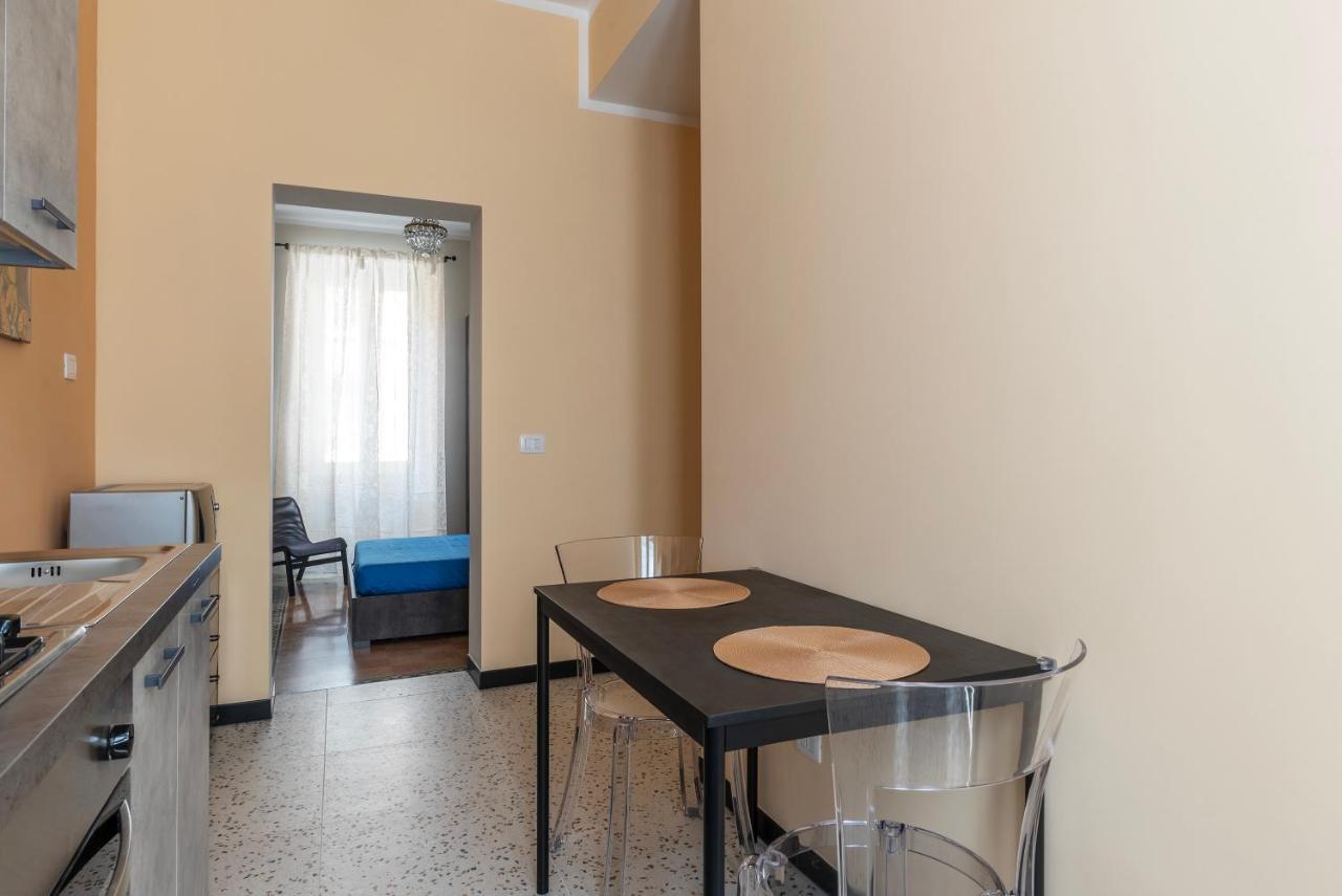 Functional Apartment - Piazza Re Di Roma Bagian luar foto