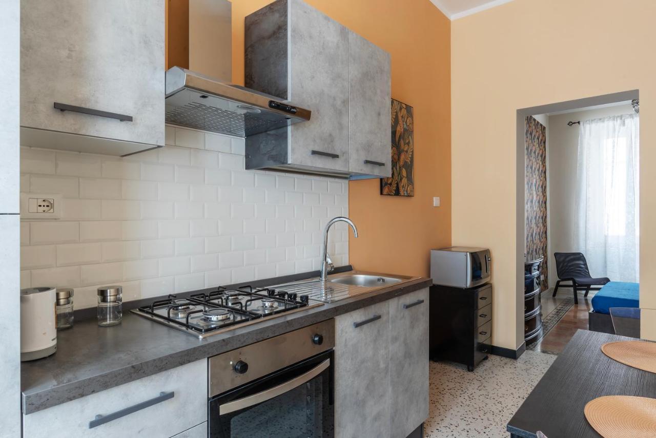 Functional Apartment - Piazza Re Di Roma Bagian luar foto