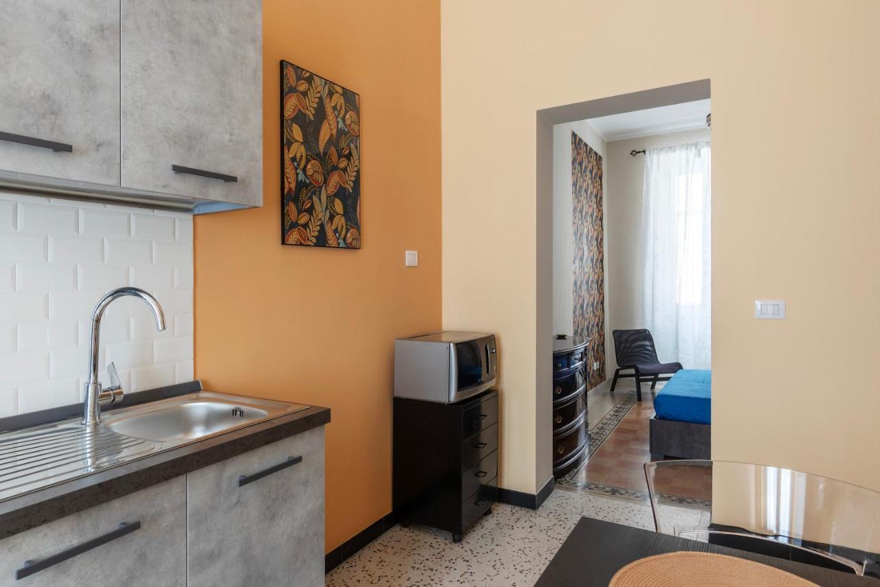 Functional Apartment - Piazza Re Di Roma Bagian luar foto